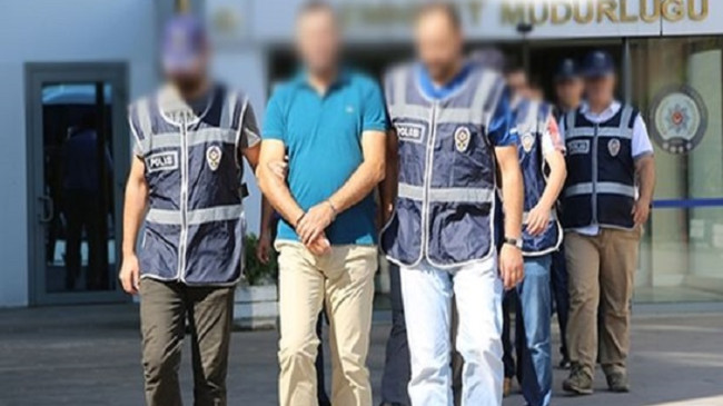 Hastasından para alan doktora gözaltı