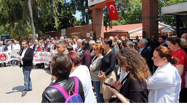 Sağlık Çalışanlarından Başhekime Tepki